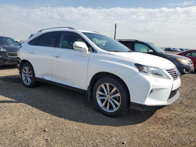 2T2BC1BAXFC005597 - 2015 LEXUS RX 450H WHITE photo 4