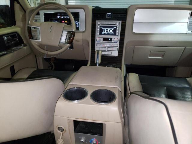 5LMFU28588LJ05673 - 2008 LINCOLN NAVIGATOR შავი ფოტო 8