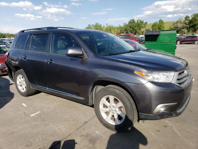 5TDZK3EH9DS139208 - 2013 TOYOTA HIGHLANDER BASE GRAY photo 4