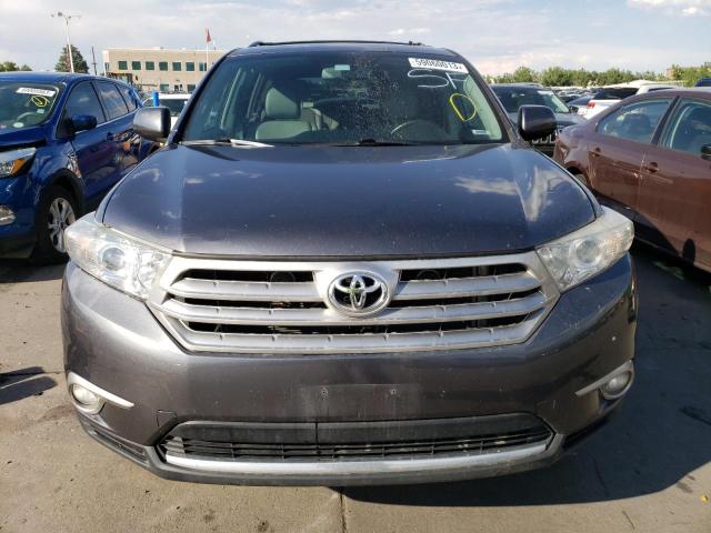 5TDZK3EH9DS139208 - 2013 TOYOTA HIGHLANDER BASE GRAY photo 5