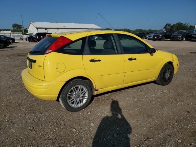 3FAFP37N05R109872 - 2005 FORD FOCUS ZX5 YELLOW photo 3