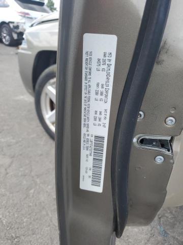 1J8FF57W27D277048 - 2007 JEEP COMPASS LIMITED GOLD photo 13