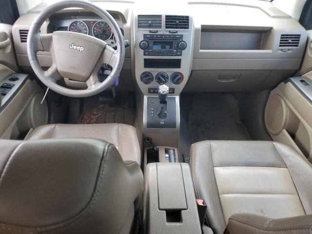 1J8FF57W27D277048 - 2007 JEEP COMPASS LIMITED GOLD photo 8