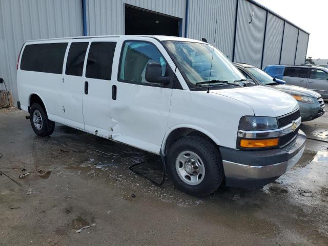 1GAZGPFG4L1132119 - 2020 CHEVROLET EXPRESS G3 LT WHITE photo 4