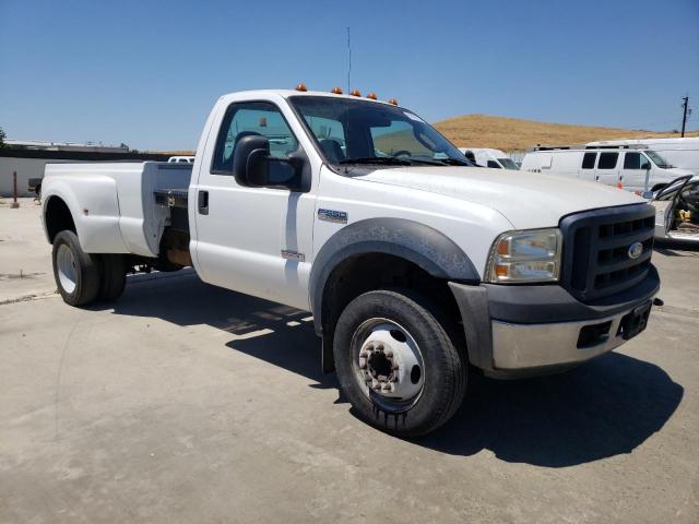 1FDAF56P86EB73695 - 2006 FORD F550 SUPER DUTY WHITE photo 4