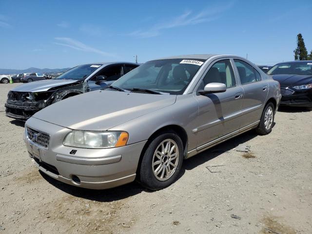 2005 VOLVO S60, 