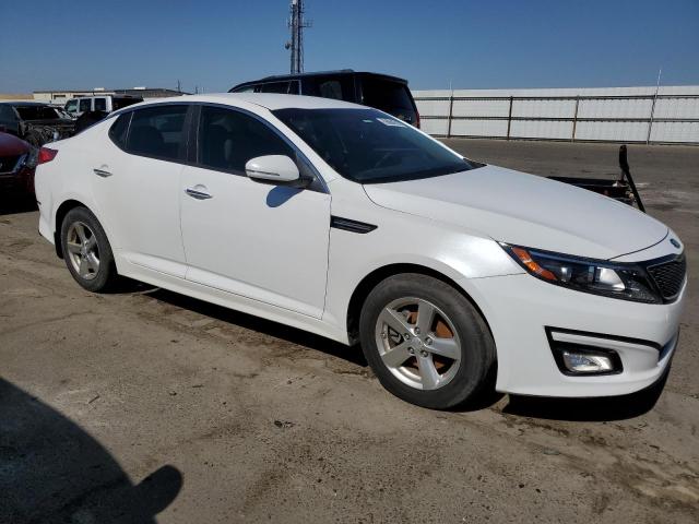 KNAGM4A77F5632671 - 2015 KIA OPTIMA LX WHITE photo 4