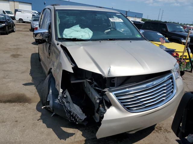 2C4RC1CG3FR573082 - 2015 CHRYSLER TOWN & COU TOURING L TAN photo 5