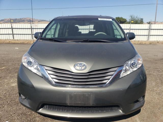 5TDYK3DC6BS017498 - 2011 TOYOTA SIENNA XLE GRAY photo 5