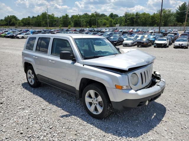 1C4NJPFA2DD260670 - 2013 JEEP PATRIOT LATITUDE SILVER photo 4