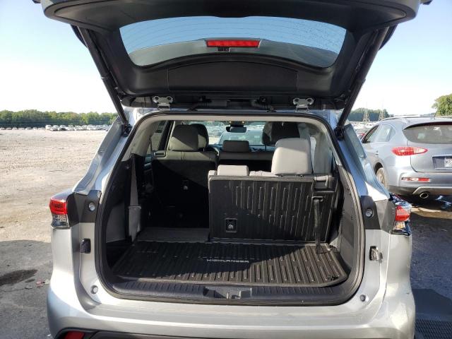 5TDHZRBH7NS588936 - 2022 TOYOTA HIGHLANDER XLE 银色 照片 9