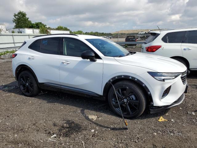 LRBFZNR44ND111331 - 2022 BUICK ENVISION ESSENCE თეთრი ფოტო 4