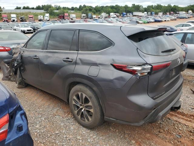 5TDGZRAHXMS521419 - 2021 TOYOTA HIGHLANDER XLE SILVER photo 2