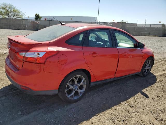 1FADP3F26DL138966 - 2013 FORD FOCUS SE RED photo 3