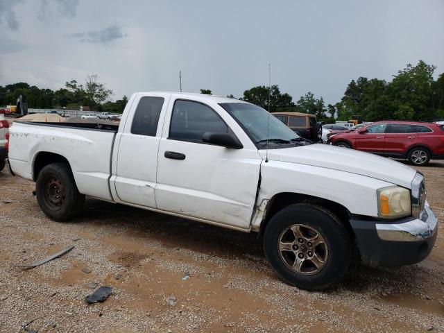 1D7HE42K05S235302 - 2005 DODGE DAKOTA SLT WHITE photo 4