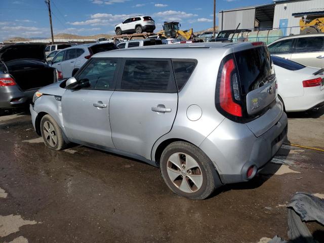 KNDJN2A21F7789504 - 2015 KIA SOUL SILVER photo 2