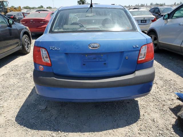 KNADE123066080550 - 2006 KIA RIO BLUE photo 6