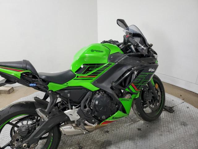 ML5EXEP18PDA99969 - 2023 KAWASAKI EX650 P GREEN photo 9