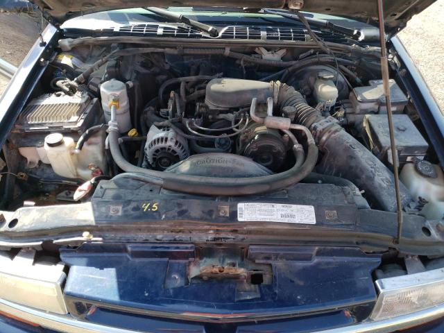 1GNDT13W5W2283305 - 1998 CHEVROLET BLAZER BLUE photo 12