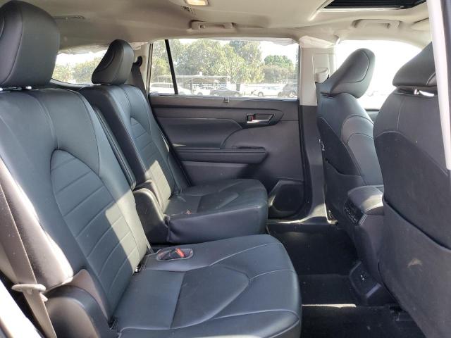 5TDHZRAH7LS020670 - 2020 TOYOTA HIGHLANDER XLE GRAY photo 11