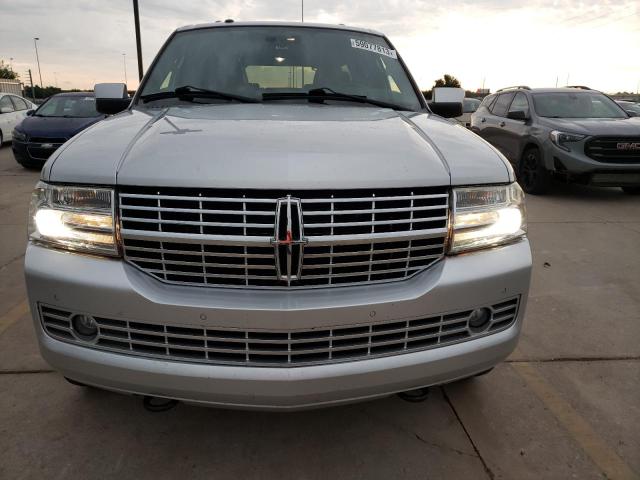 5LMJJ3J53DEL08343 - 2013 LINCOLN NAVIGATOR L SILVER photo 5