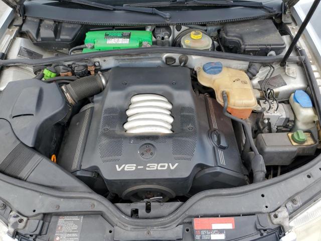 WVWBH63B41P012114 - 2001 VOLKSWAGEN PASSAT GLX Gümüş foto 11