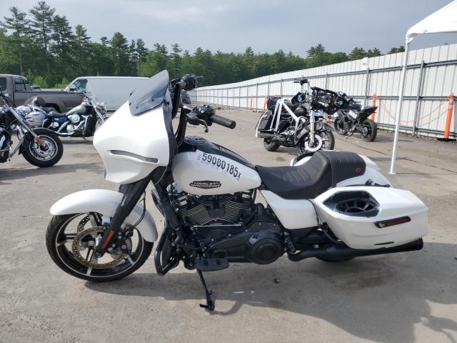 1HD1KB719RB624596 - 2024 HARLEY-DAVIDSON FLHX Weiß Foto 3