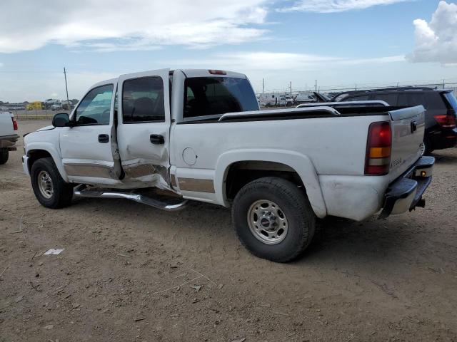 1GTGC13UX3F119752 - 2003 GMC SIERRA C1500 HEAVY DUTY WHITE photo 2