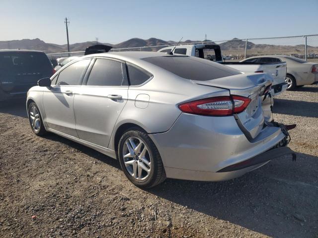 3FA6P0H70GR180510 - 2016 FORD FUSION SE SILVER photo 2