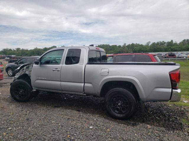 3TYSZ5AN6MT047305 - 2021 TOYOTA TACOMA ACCESS CAB SILVER photo 3