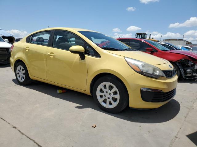 KNADM4A31G6681831 - 2016 KIA RIO LX YELLOW photo 4