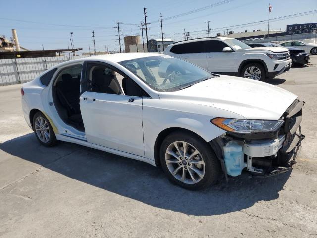 3FA6P0LU0HR387977 - 2017 FORD FUSION SE HYBRID WHITE photo 4