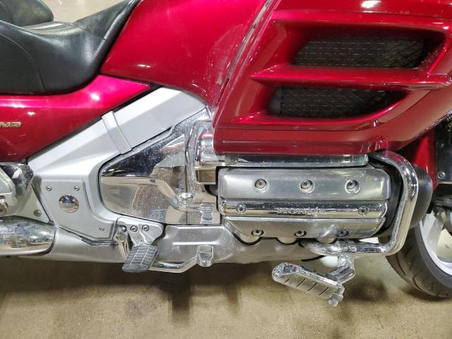 1HFSC470X4A307744 - 2004 HONDA GL1800 RED photo 5