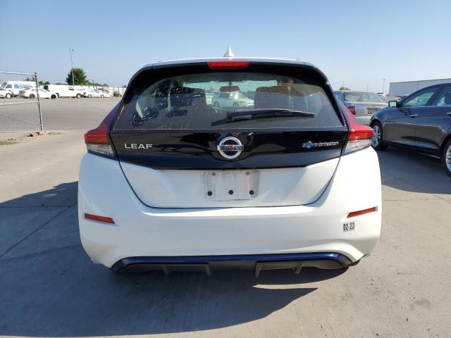 1N4AZ1CP5KC303291 - 2019 NISSAN LEAF S WHITE photo 6