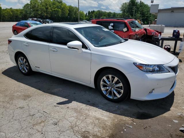 JTHBW1GG7D2027026 - 2013 LEXUS ES 300H WHITE photo 4