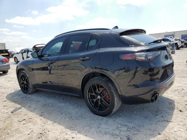ZASPAKBN8M7D02561 - 2021 ALFA ROMEO STELVIO TI BLACK photo 2