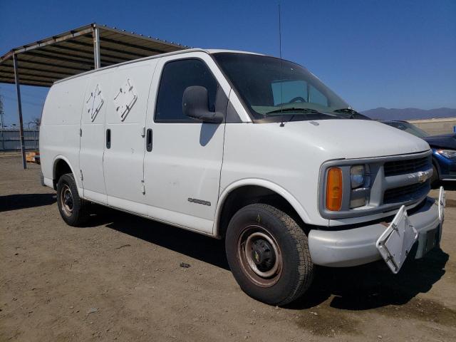 1GCGG25R811151774 - 2001 CHEVROLET EXPRESS G2 WHITE photo 4