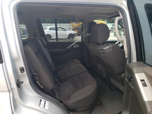 5N1AR18U45C716781 - 2005 NISSAN PATHFINDER LE SILVER photo 11