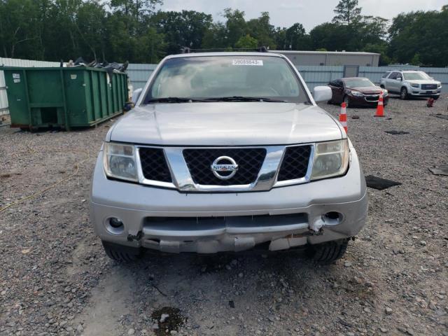 5N1AR18U45C716781 - 2005 NISSAN PATHFINDER LE SILVER photo 5