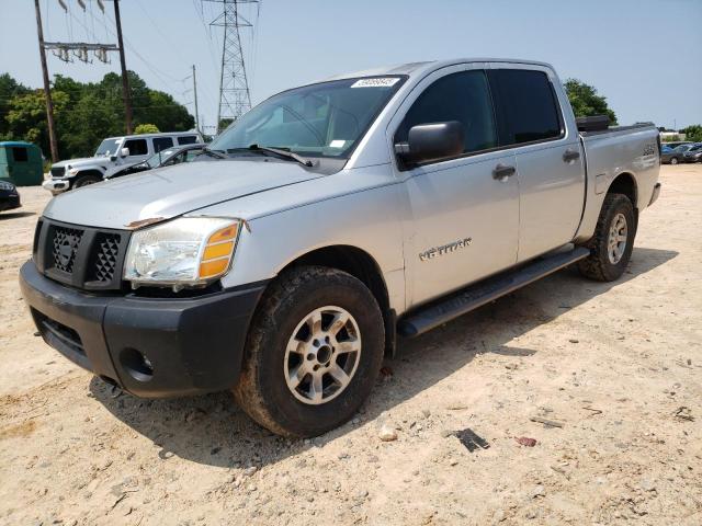 2005 NISSAN TITAN XE, null