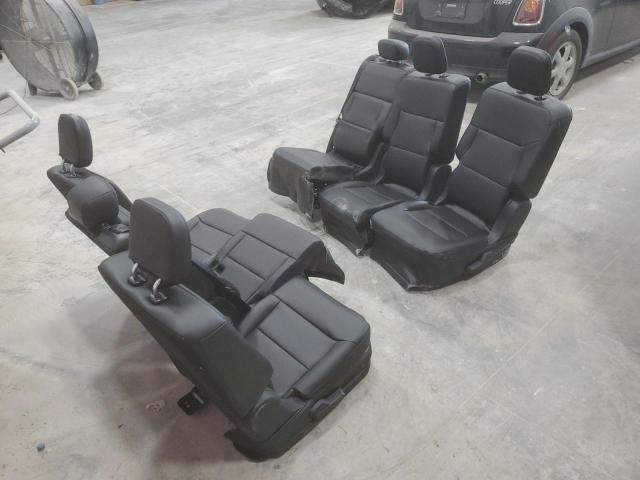 2023SEATSANDGUNL0 - 2023 FORD SEATS BLACK photo 3