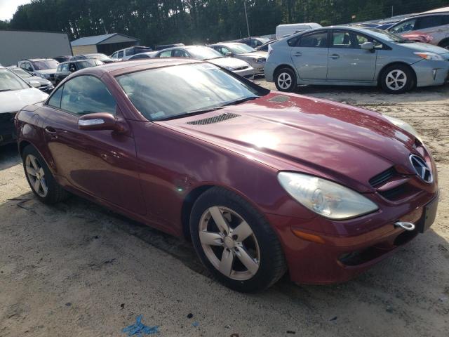 WDBWK54FX8F182961 - 2008 MERCEDES-BENZ SLK 280 BURGUNDY photo 4