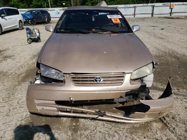 JT2BG28K7W0121759 - 1998 TOYOTA CAMRY LE GOLD photo 5