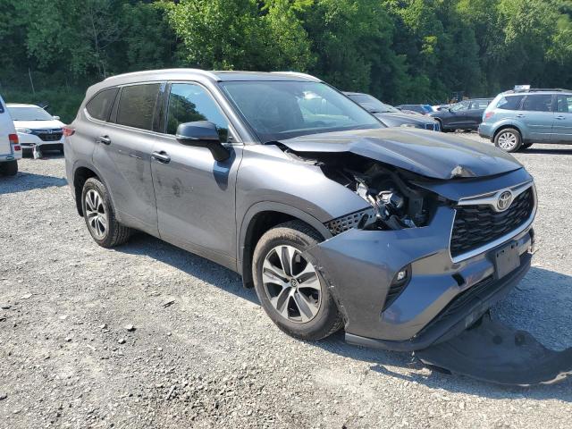 5TDGZRBH0NS179169 - 2022 TOYOTA HIGHLANDER XLE GRAY photo 4