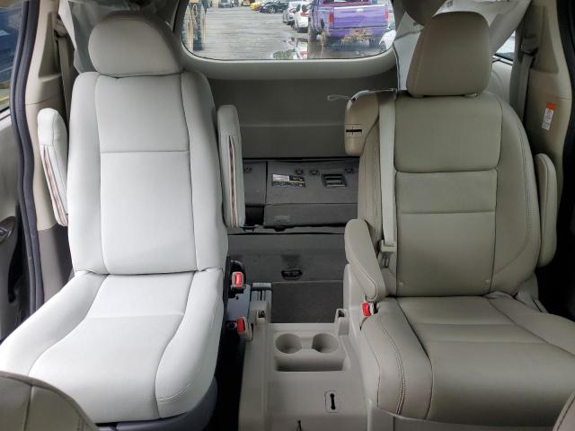 5TDYZ3DC6LS078735 - 2020 TOYOTA SIENNA XLE GREEN photo 10