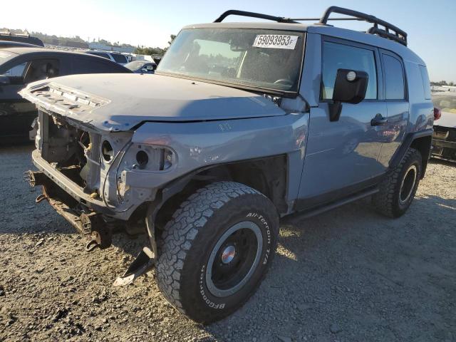 2013 TOYOTA FJ CRUISER, 