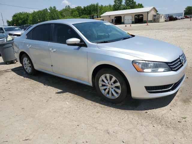 1VWAP7A3XDC051136 - 2013 VOLKSWAGEN PASSAT S ვერცხლისფერი ფოტო 4