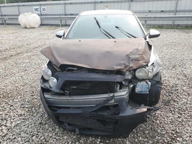 1G1JA5SH6F4152196 - 2015 CHEVROLET SONIC LS SILVER photo 5