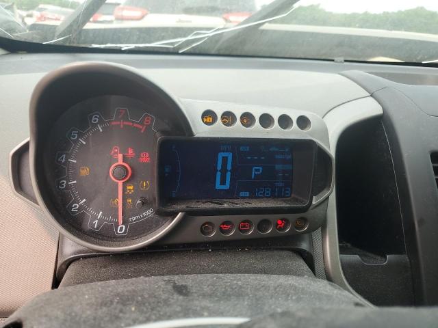 1G1JA5SH6F4152196 - 2015 CHEVROLET SONIC LS SILVER photo 9