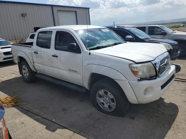 3TMJU4GN2BM121842 - 2011 TOYOTA TACOMA DOUBLE CAB PRERUNNER WHITE photo 4